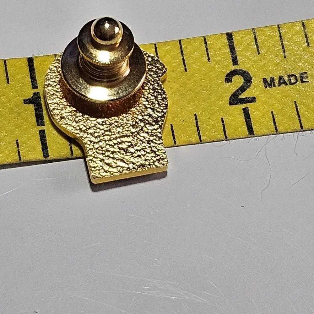SPP Gold Tone Lapel Pin Featuring Star And Spiral Symbol Vintage Collectible